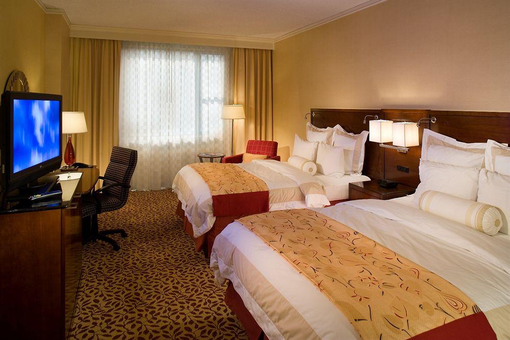 Courtyard By Marriott Chicago At Medical District-Uic Hotel Kültér fotó