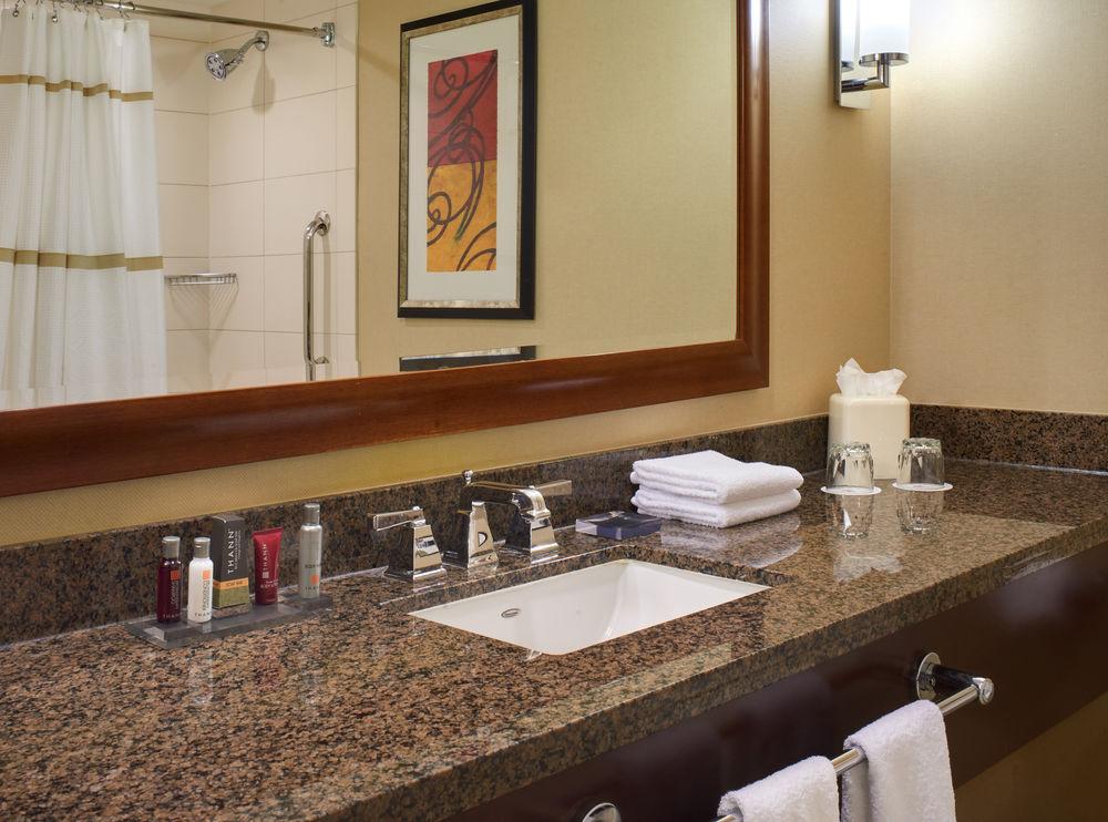 Courtyard By Marriott Chicago At Medical District-Uic Hotel Kültér fotó