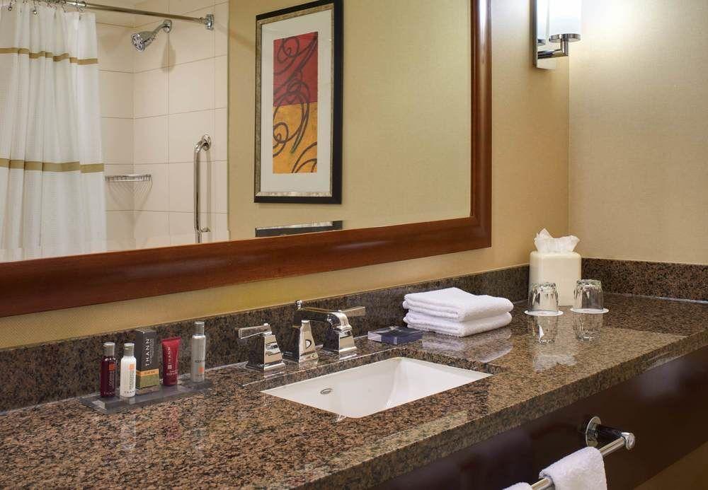Courtyard By Marriott Chicago At Medical District-Uic Hotel Kültér fotó