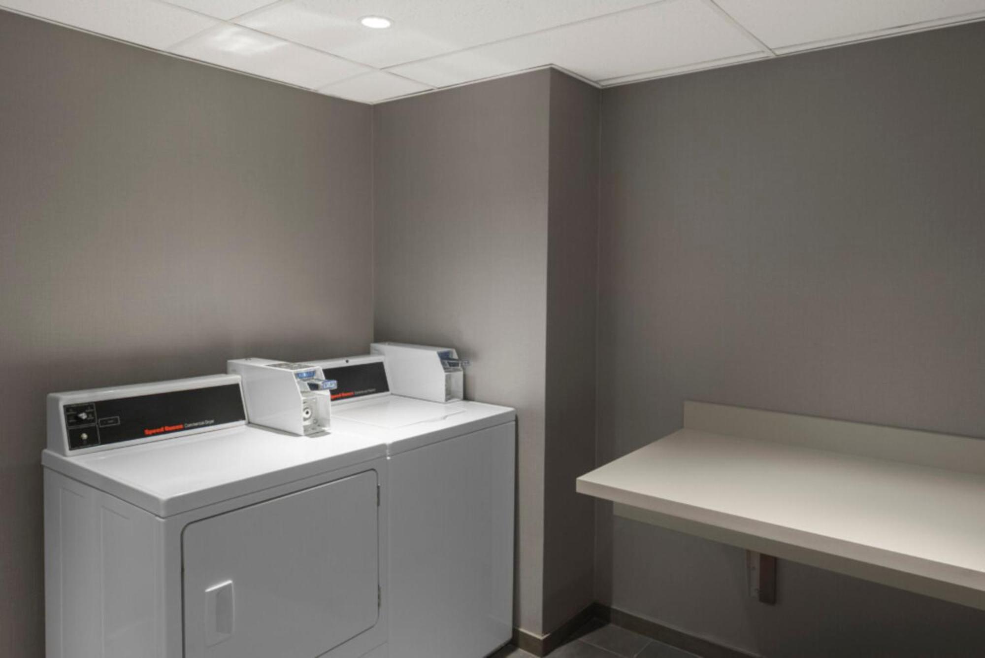 Courtyard By Marriott Chicago At Medical District-Uic Hotel Kültér fotó